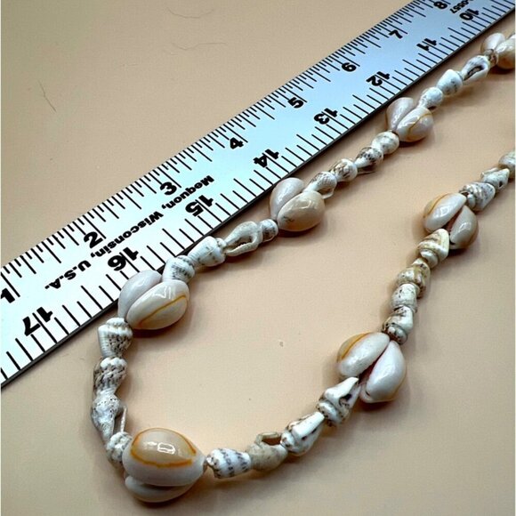 Vintage Boho Seashell Beaded Necklace    A5 - Picture 13 of 13